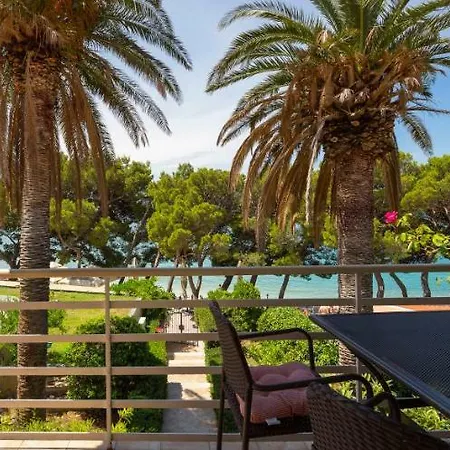 Vila Niko * Makarska